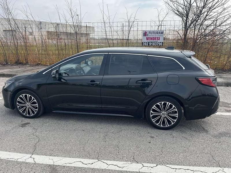 Usata Toyota Corolla Style 98 CV (72 kW) 2019 Nero Station wagon