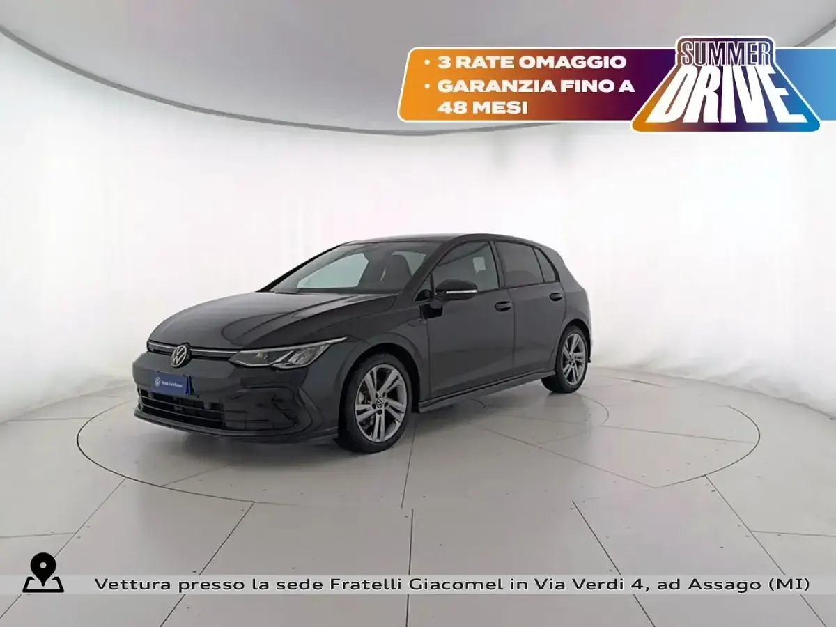 Usata VW Golf VIII R-line 131 CV (96 kW) 2024 Berlina