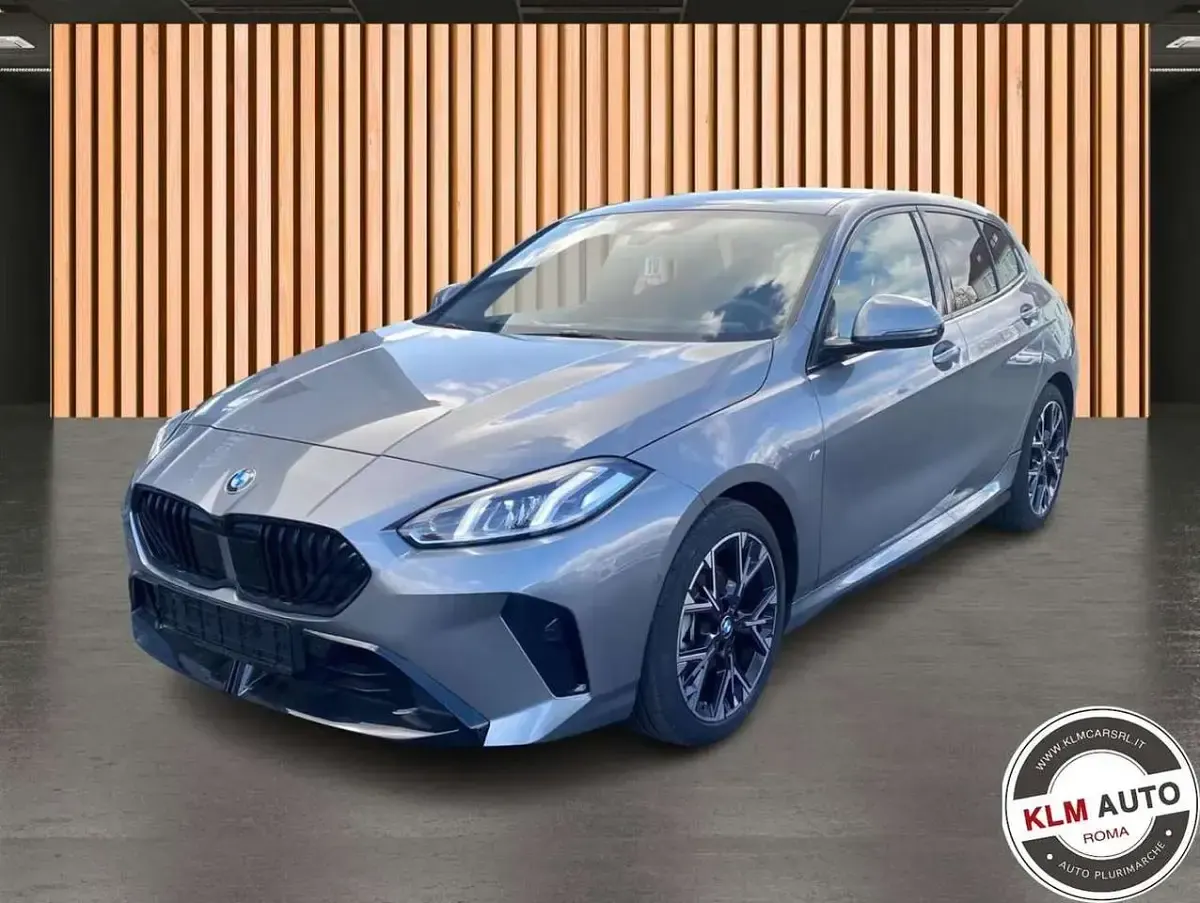 Usata BMW 120 M Sport 170 CV (125 kW) 2024 Grigio Utilitaria