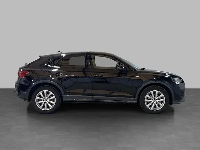 Usata Audi Q3 Sportback S-Line 150 CV (110 kW) 2025 Nero mito metallizzato SUV