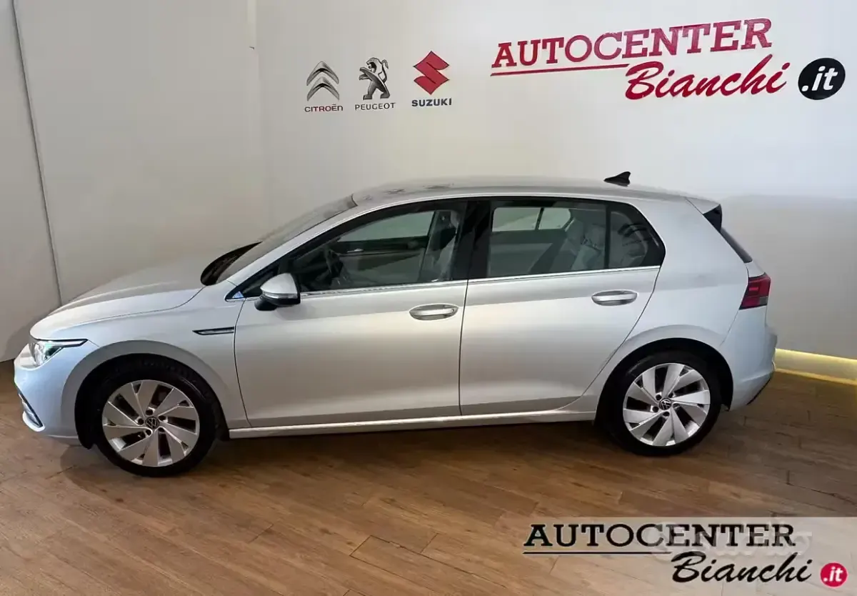 Usata VW Golf VII Style 116 CV (85 kW) 2021 Grigio Utilitaria