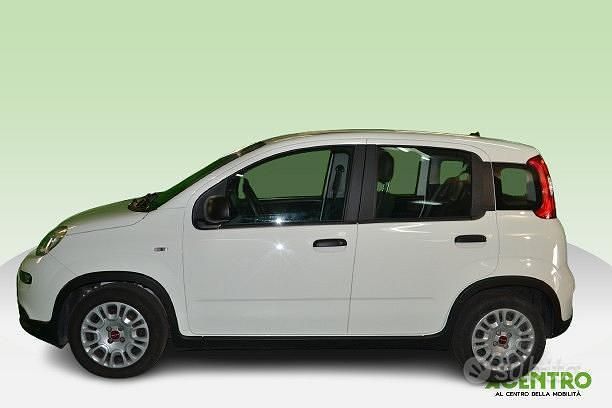 Begagnad Fiat Panda 70 HK (51 kW) 2023 Vit SUV