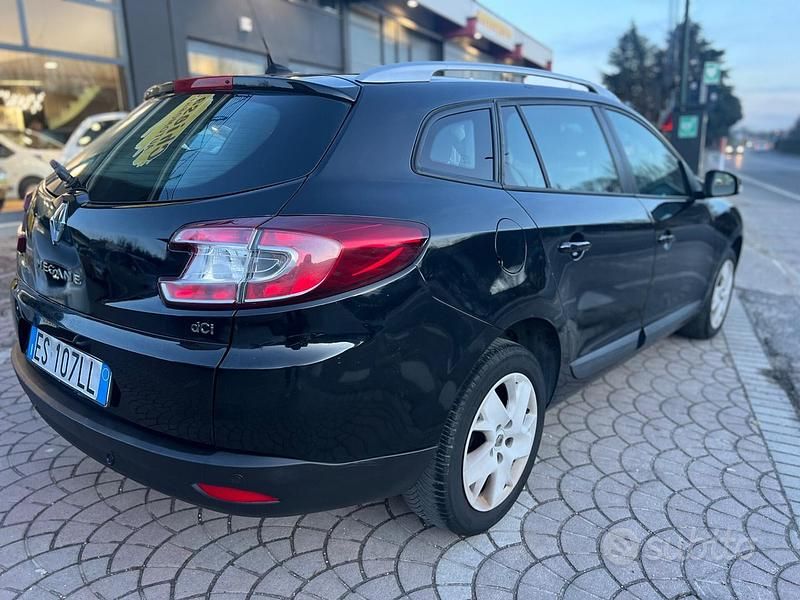 Usata Renault Mégane GrandTour 110 CV (80 kW) 2013 Nero Station wagon