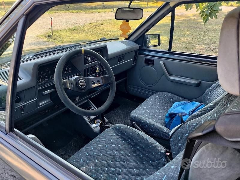Usata Opel Corsa 72 CV (52 kW) 1990 Nero Utilitaria