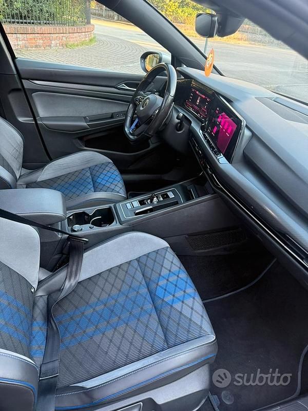 Usata VW Golf VIII 320 CV (235 kW) 2021 Nero Berlina