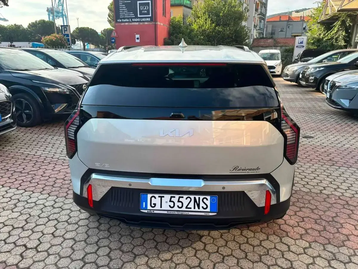 Usata Kia EV3 Earth 50 kW (68 CV) 2024 Aivory SUV