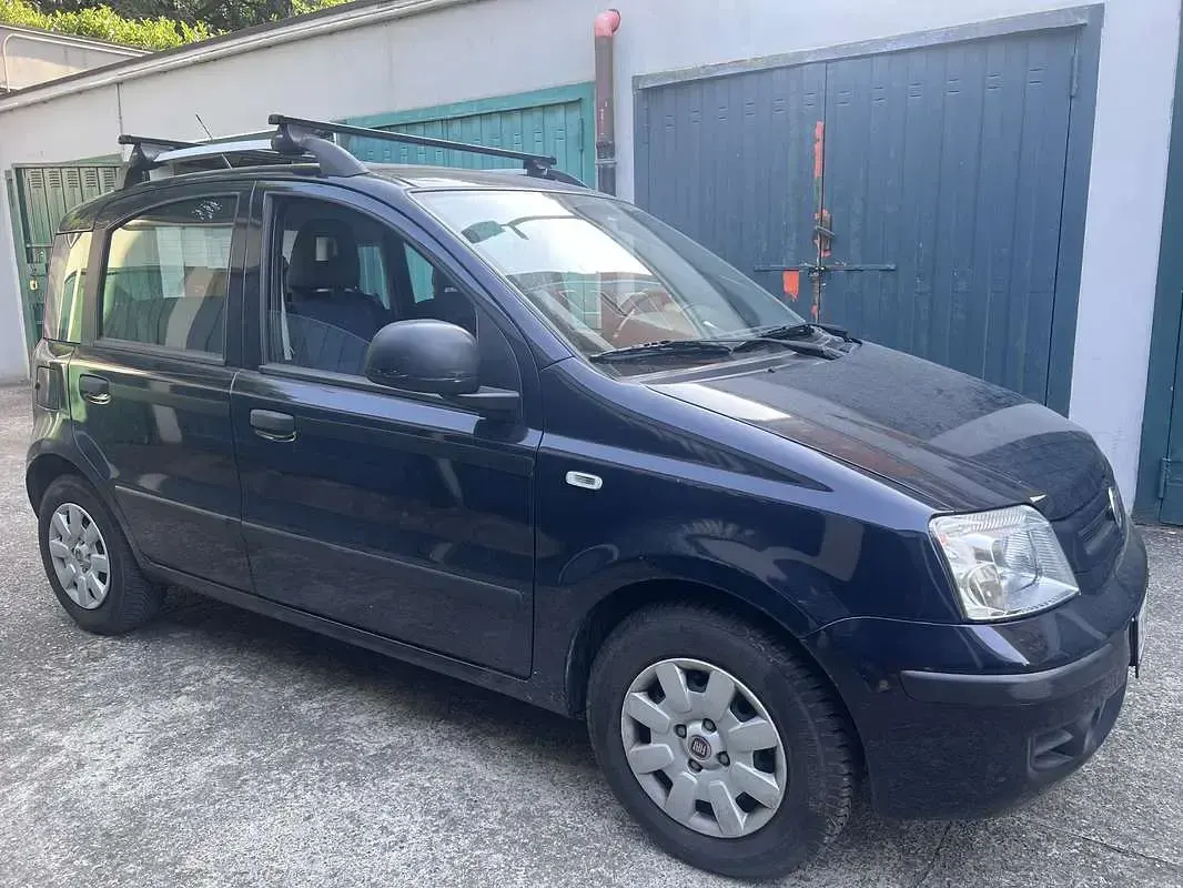 Usata Fiat Panda Dynamic 69 CV (50 kW) 2011 Blu Utilitaria