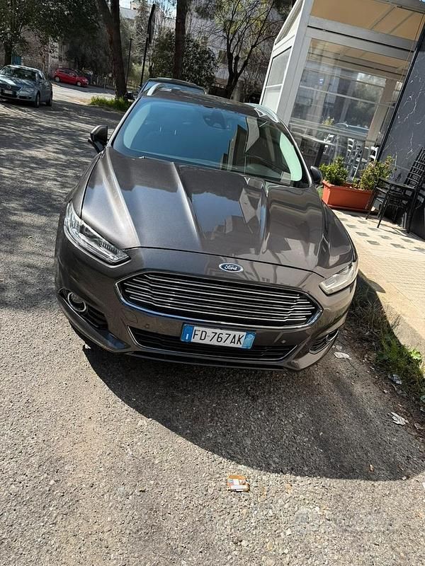 Usata Ford Mondeo 150 CV (110 kW) 2016 Grigio Station wagon