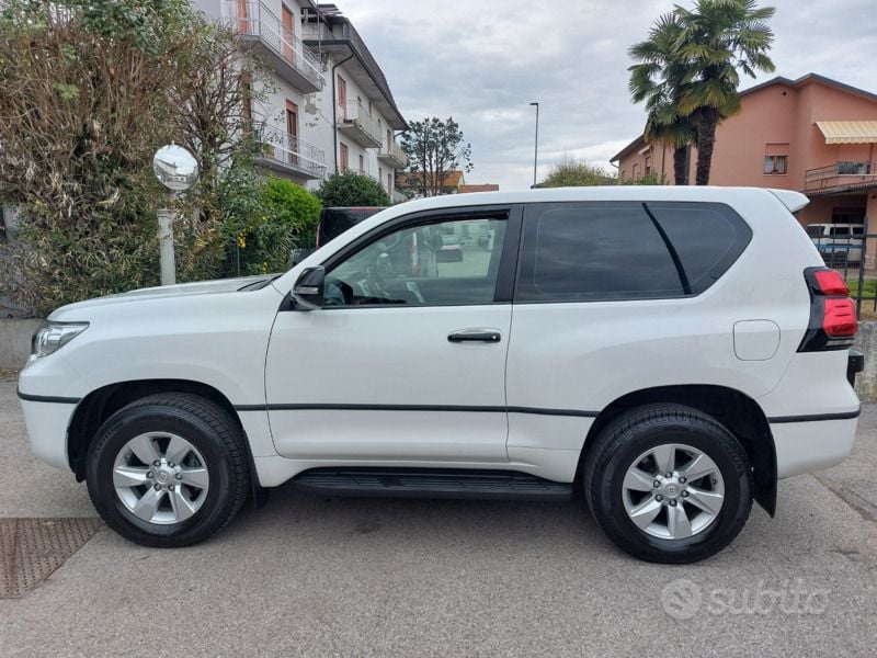 Usata Toyota Land Cruiser 2020 Bianco SUV