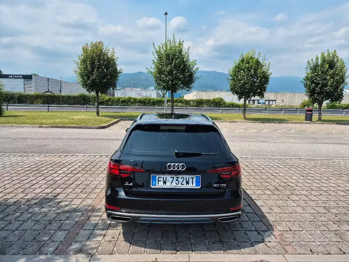 Usata Audi A4 S-Line 122 CV (89 kW) 2019 Nero Station wagon