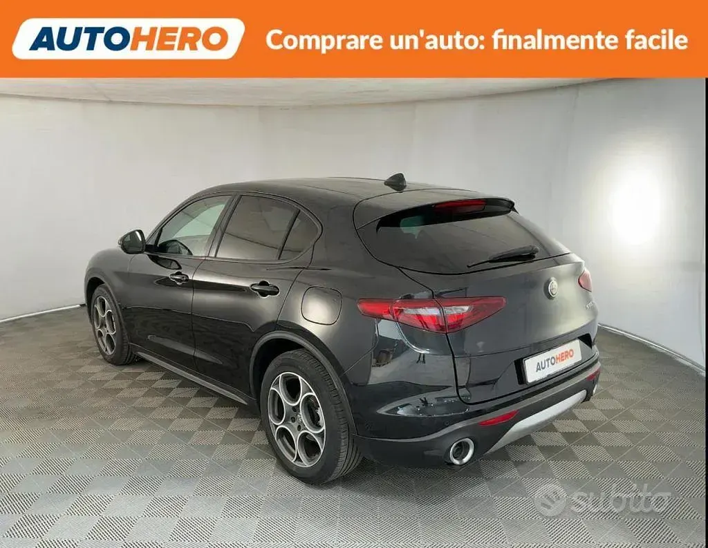 Usata Alfa Romeo Stelvio Tech Edition 160 CV (117 kW) 2019 Nero SUV