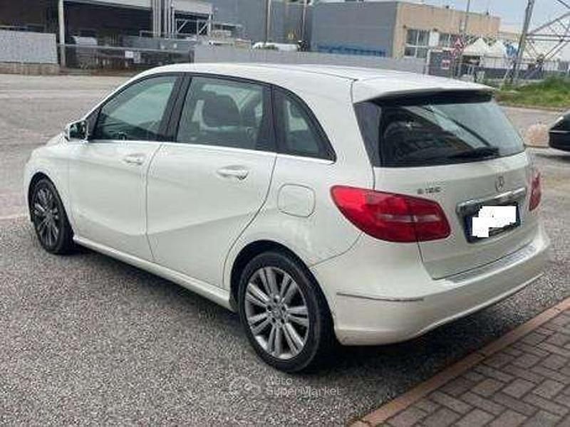 Usata Mercedes B180 Executive 109 CV (80 kW) 2014 Bianco Monovolume