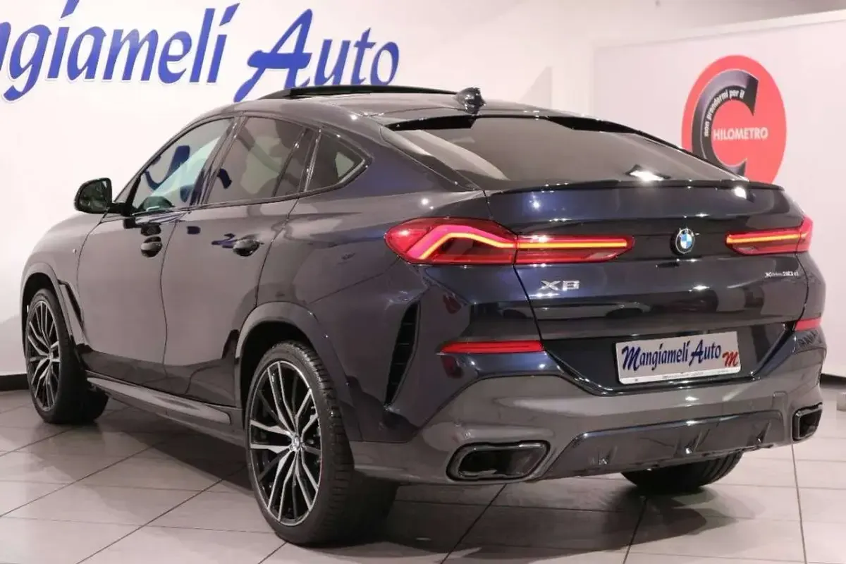 Usata BMW X6 M Sport 333 CV (244 kW) 2022 Blu SUV