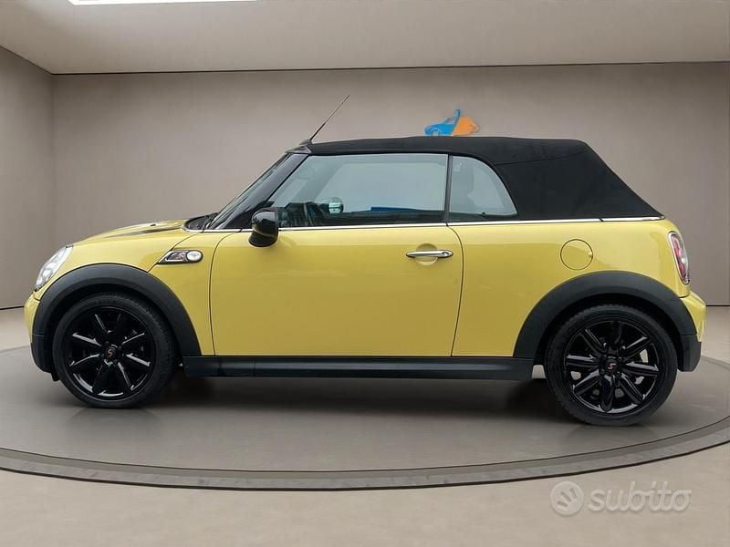 Usata Mini Cooper S Cabriolet 175 CV (128 kW) 2009 Giallo Cabrio