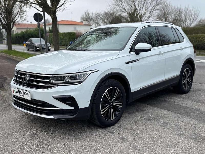 Usata VW Tiguan Elegance 150 CV (110 kW) 2022 Bianco SUV