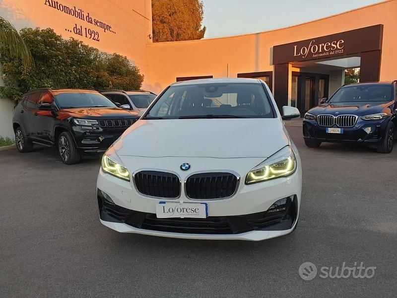 Bianco pastello Usata 2020 BMW 216 Active Tourer Monovolume | 12.900 € (Ottimo prezzo) - Immagine 1/4