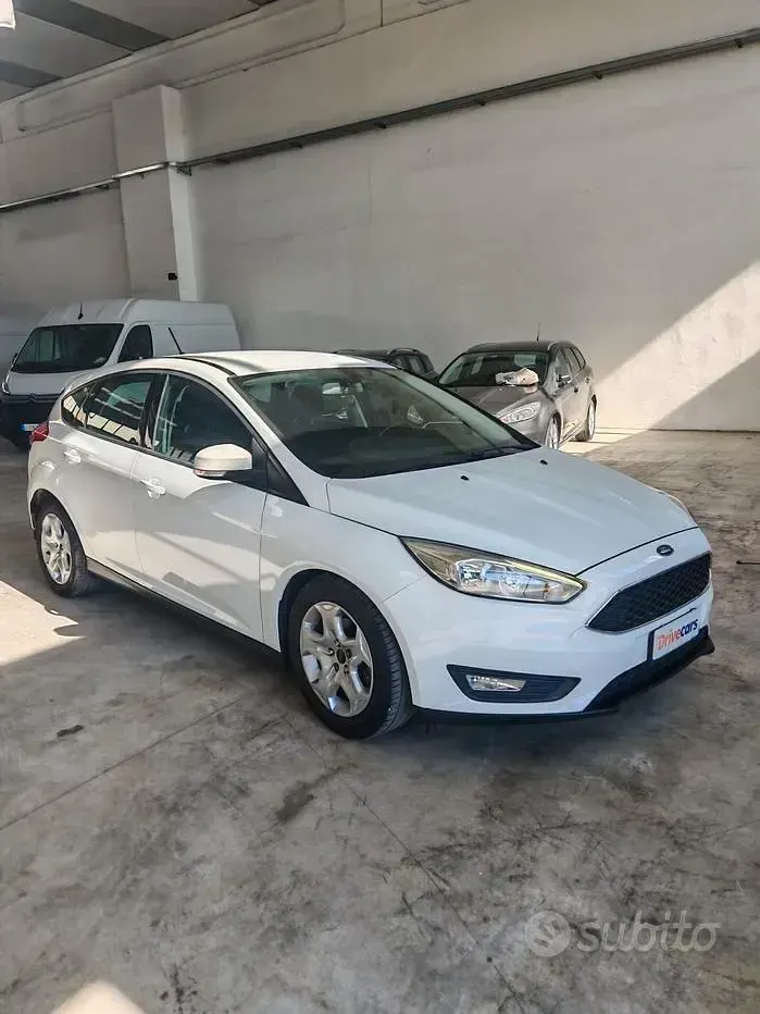 Usata Ford Focus 120 CV (88 kW) 2017 Bianco Berlina