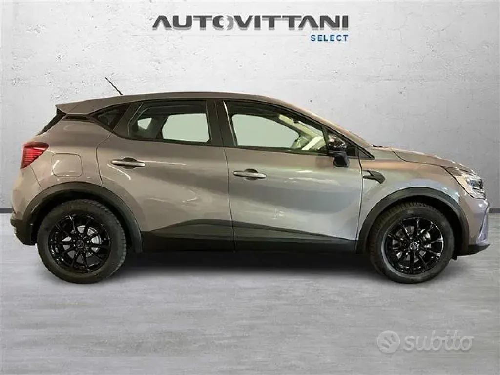 Gebraucht Renault Captur Equilibre 145 PS (106 kW) 2023 Grau SUV
