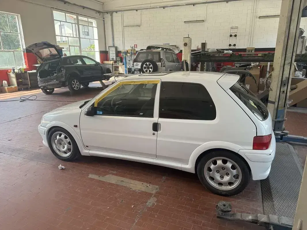Usata Peugeot 106 103 CV (75 kW) 1998 Utilitaria
