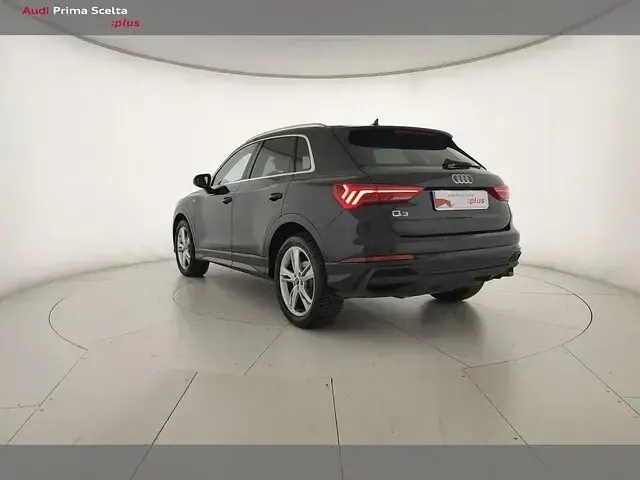 Usata Audi Q3 S-Line 150 CV (110 kW) 2024 Nero mito metallizzato SUV