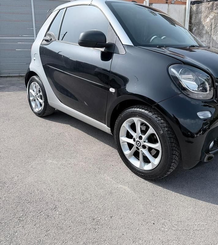 Usata Smart ForTwo Cabrio 2017 Nero Cabrio
