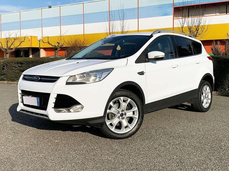 Usata Ford Kuga Titanium 150 CV (110 kW) 2016 Bianco SUV