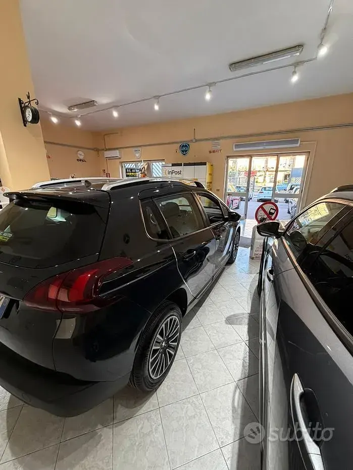 Usata Peugeot 2008 Active 99 CV (72 kW) 2017 Blu SUV