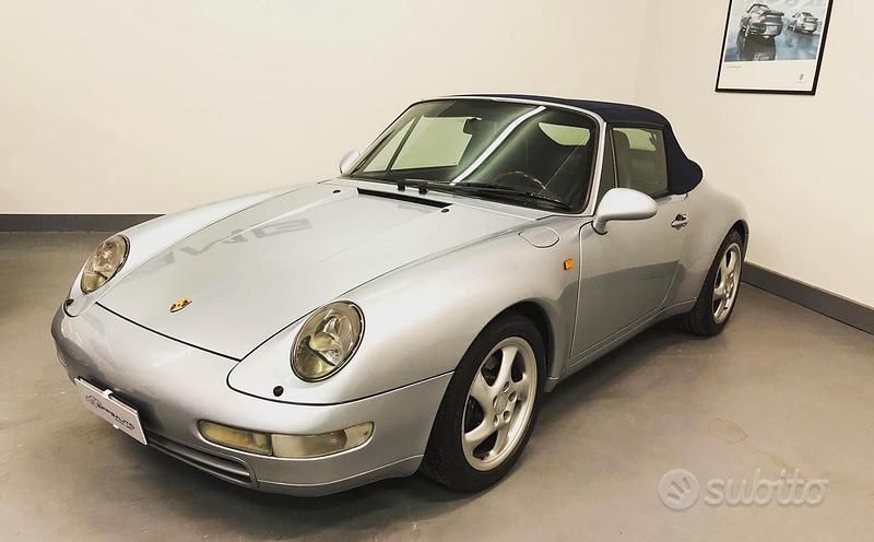 Usata Porsche 911 Carrera Cabriolet 272 CV (200 kW) 1994 Grigio Cabrio