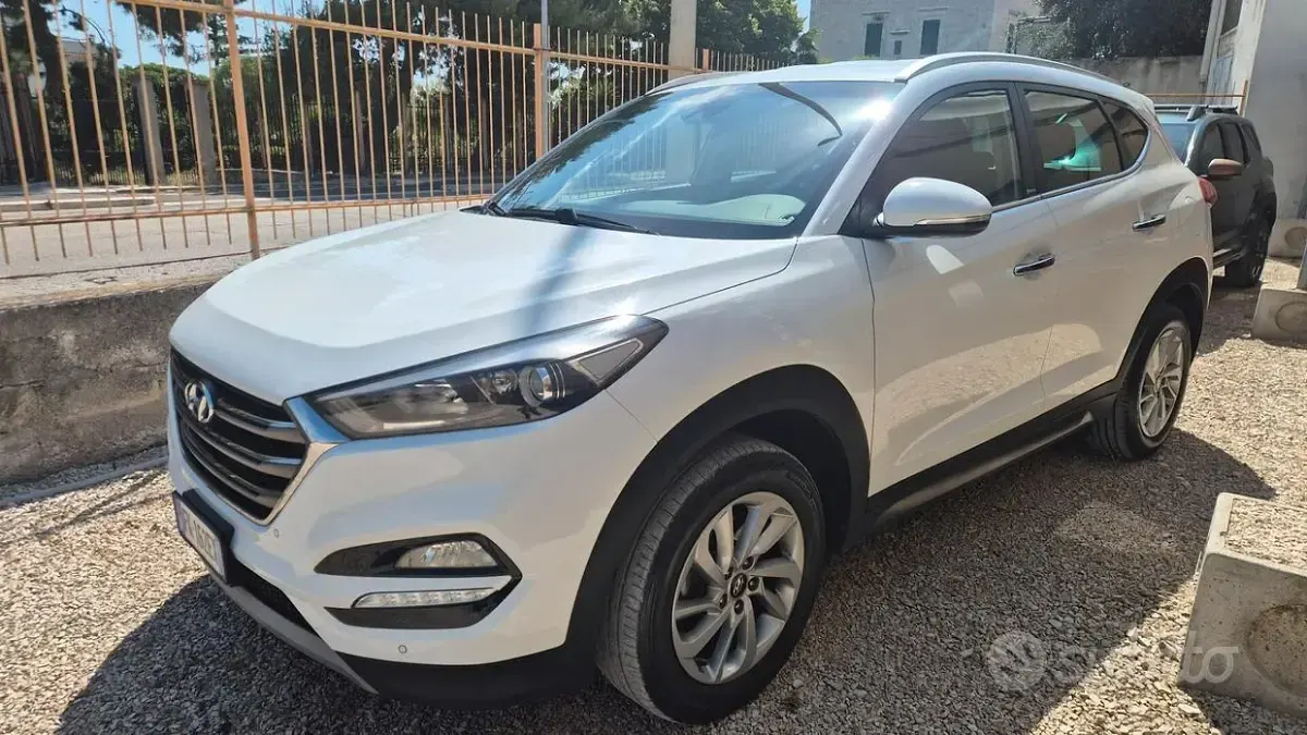 Usata Hyundai Tucson Xpossible 116 CV (85 kW) 2017 Bianco SUV