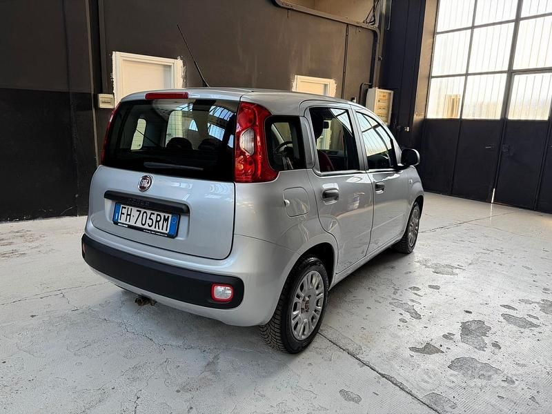 Usata Fiat Panda Lounge 69 CV (50 kW) 2017 Grigio Utilitaria