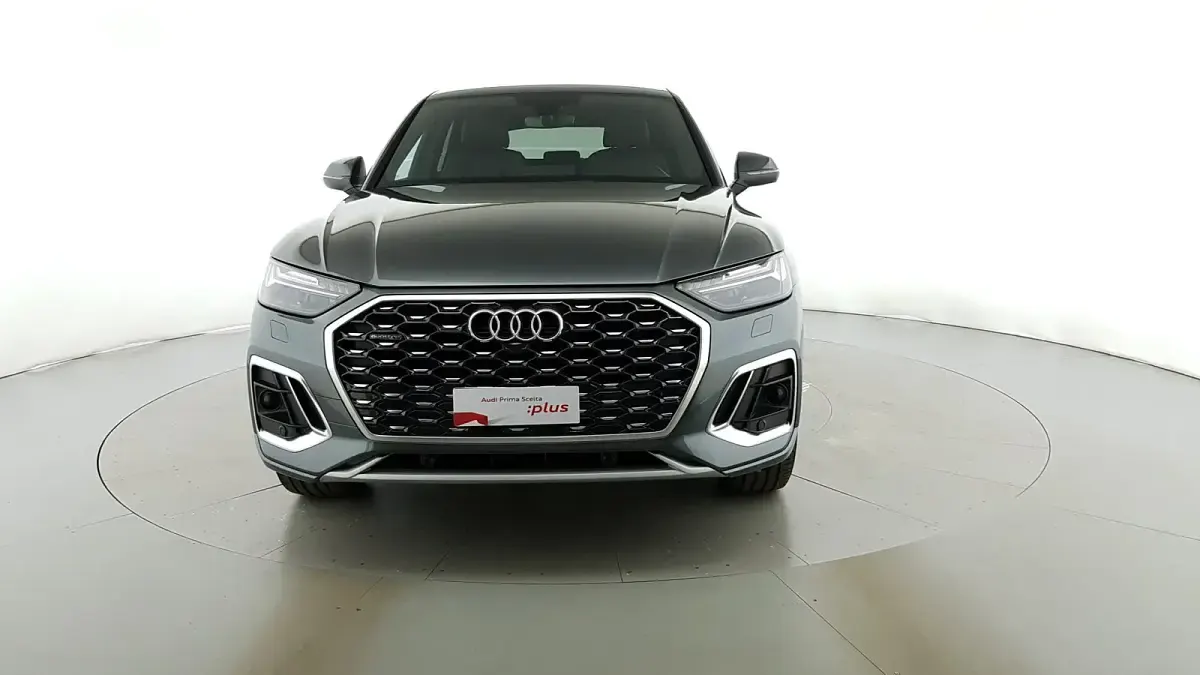 Usata Audi Q5 Sportback S-Line 204 CV (150 kW) 2024 Grigio daytona SUV