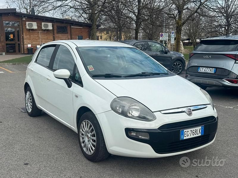 Usata Fiat Grande Punto 2011 Bianco Utilitaria