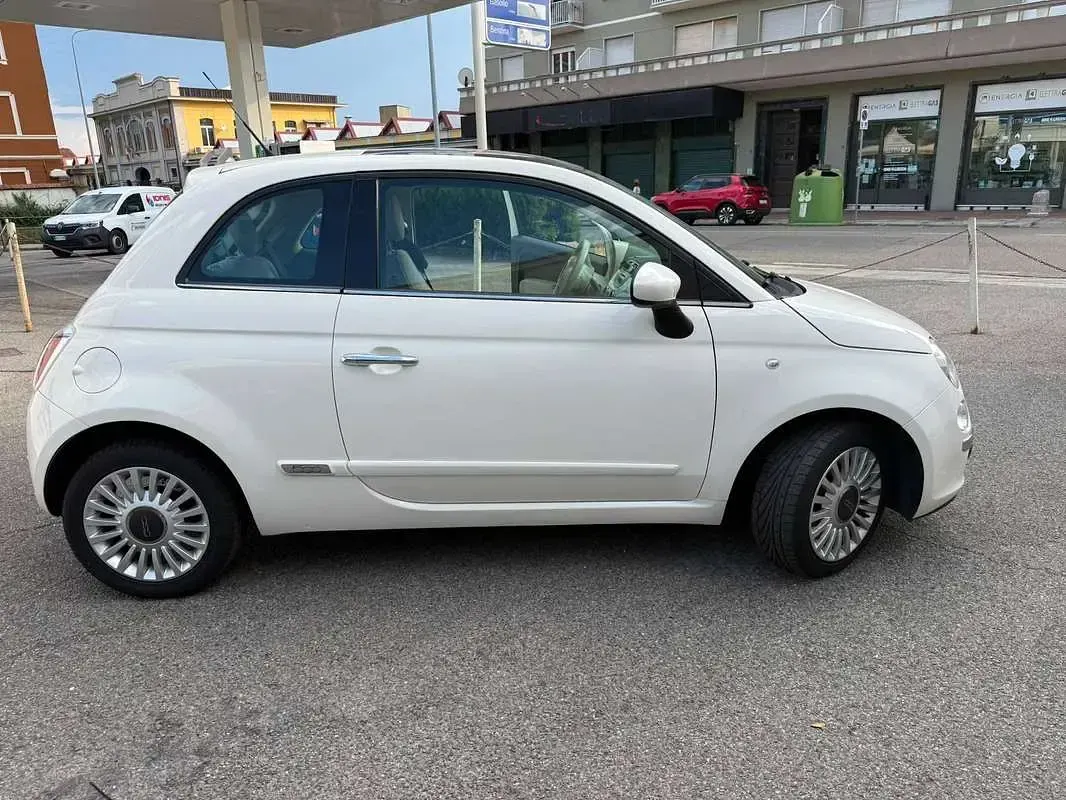 Usata Fiat 500 Pop 69 CV (50 kW) 2011 Bianco Utilitaria