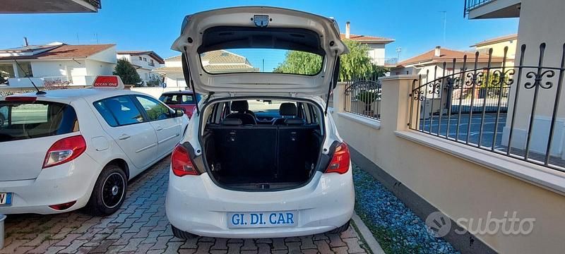 Usata Opel Corsa Innovation 75 CV (55 kW) 2018 Bianco Coupé