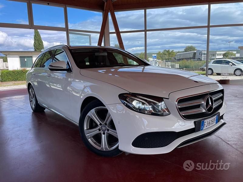 Bianco Usata 2017 Mercedes E220 Exclusive Station wagon | 16.750 € (Super prezzo) - Immagine 1/4