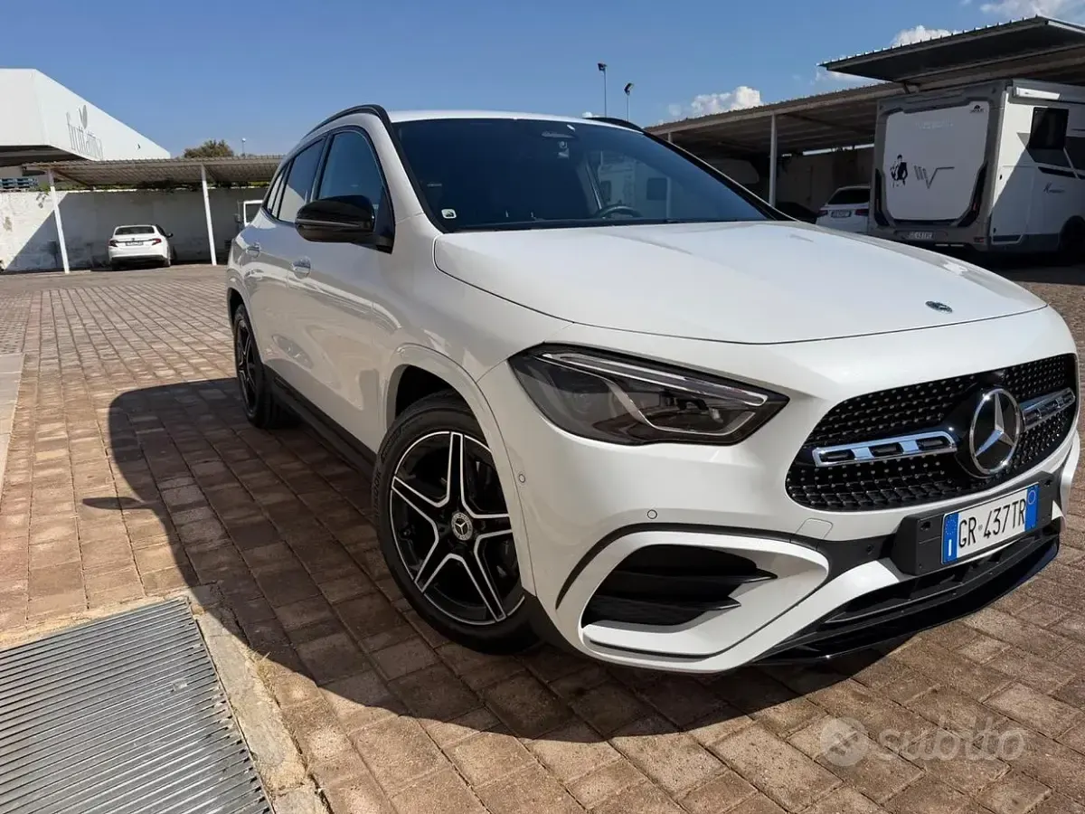 Usata Mercedes GLA200 AMG Line Premium Plus 150 CV (110 kW) 2024 Bianco SUV