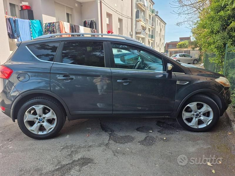 Usata Ford Kuga 136 CV (100 kW) 2009 SUV