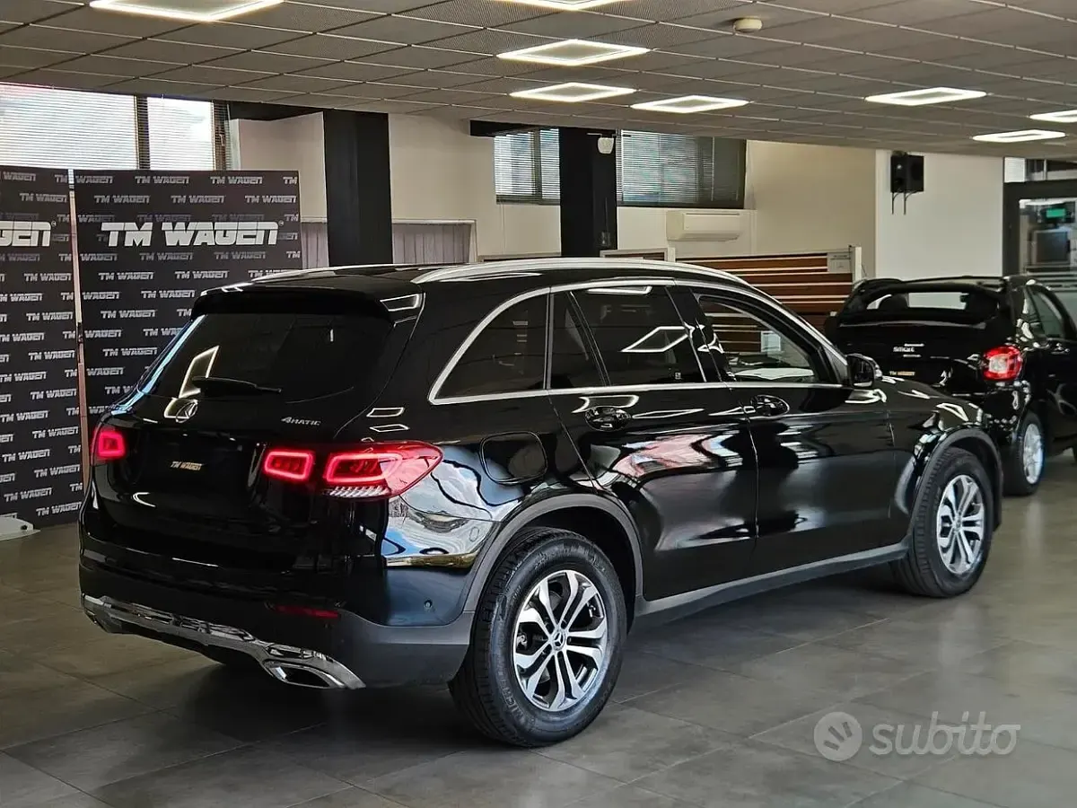 Begagnad Mercedes GLC220 Business 194 HK (142 kW) 2020 Svart SUV