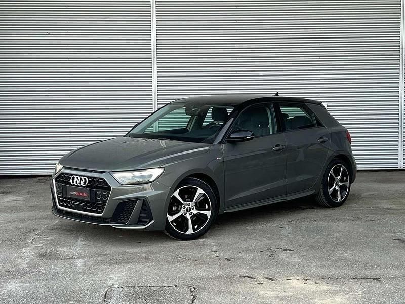 Grigio chronos Usata 2025 Audi A1 S-Line Berlina | 27.500 € (Buon prezzo) - Immagine 1/4