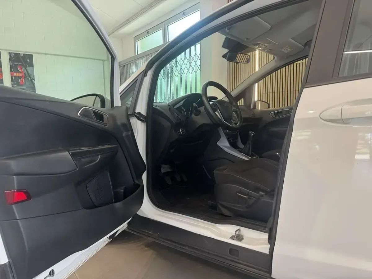 Usata Ford B-MAX Titanium 101 CV (74 kW) 2015 Other Monovolume