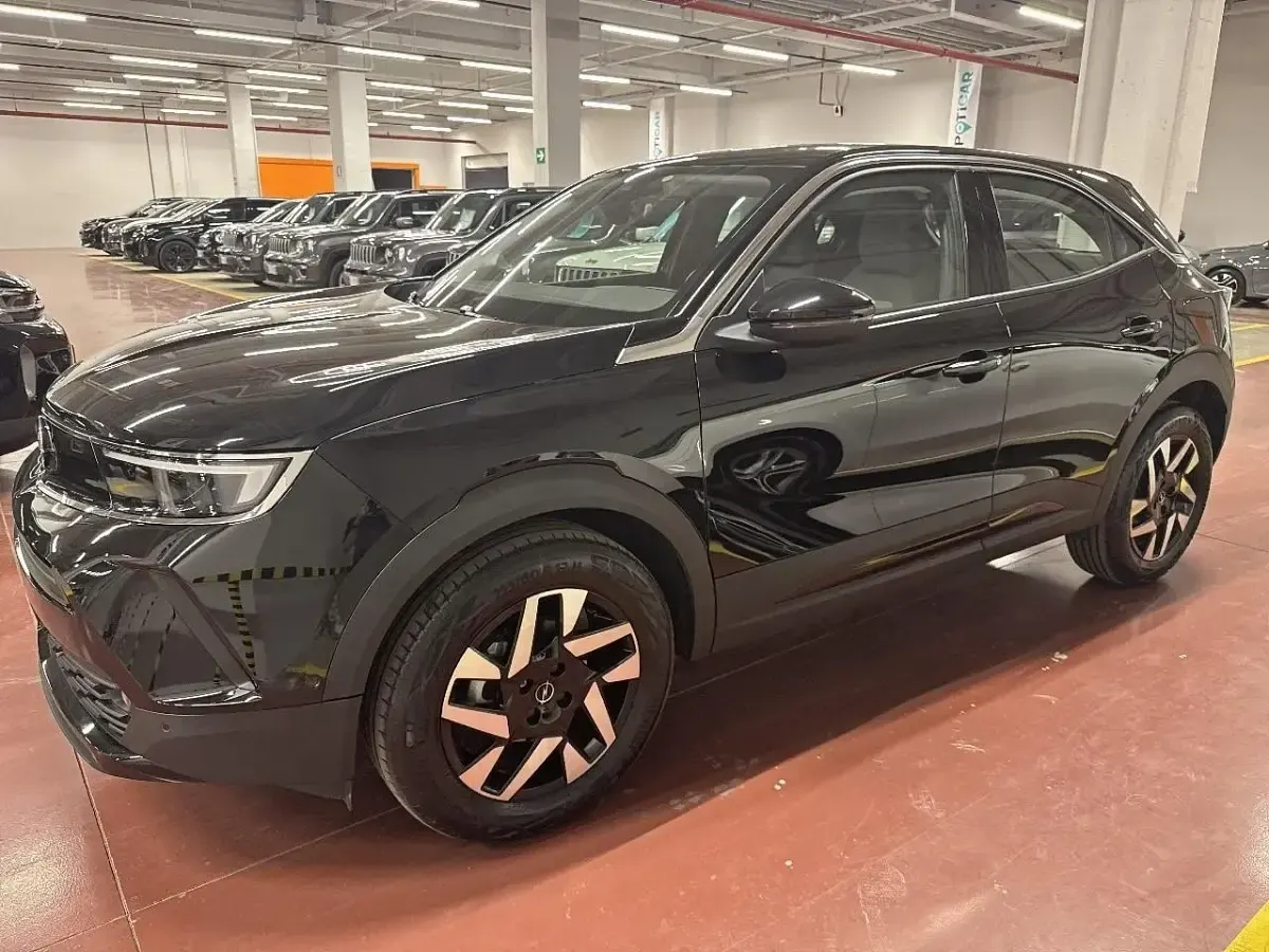 Usata Opel Mokka Elegance 101 CV (74 kW) 2023 Nero SUV