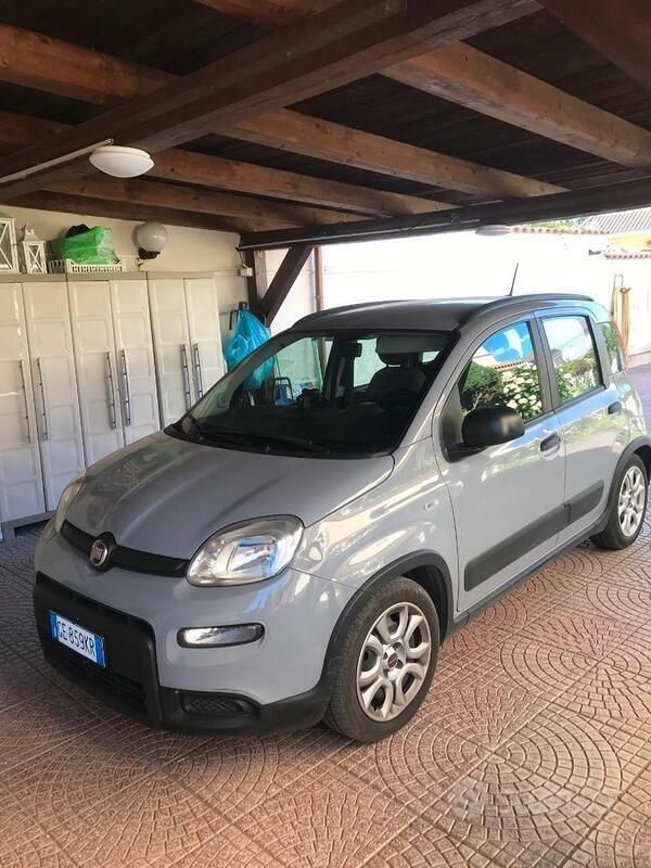 Grigio Usata 2021 Fiat Panda Due volumi | 12.500 € (Molto cara) - Immagine 1/4