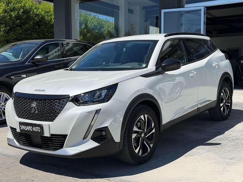 Usata Peugeot 2008 Allure 131 CV (96 kW) 2022 Bianco SUV