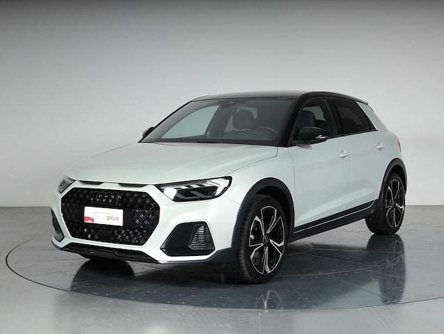 Usata Audi A1 Ambiente 116 CV (85 kW) 2024 Argento cavo metallizzato nero mito meta SUV
