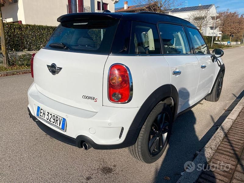 Usata Mini Cooper S Countryman 184 CV (135 kW) 2010 Bianco SUV