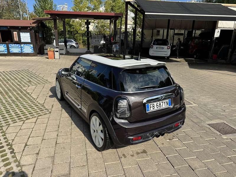 Usata Mini Cooper SD Business 170 CV (125 kW) 2015 Utilitaria