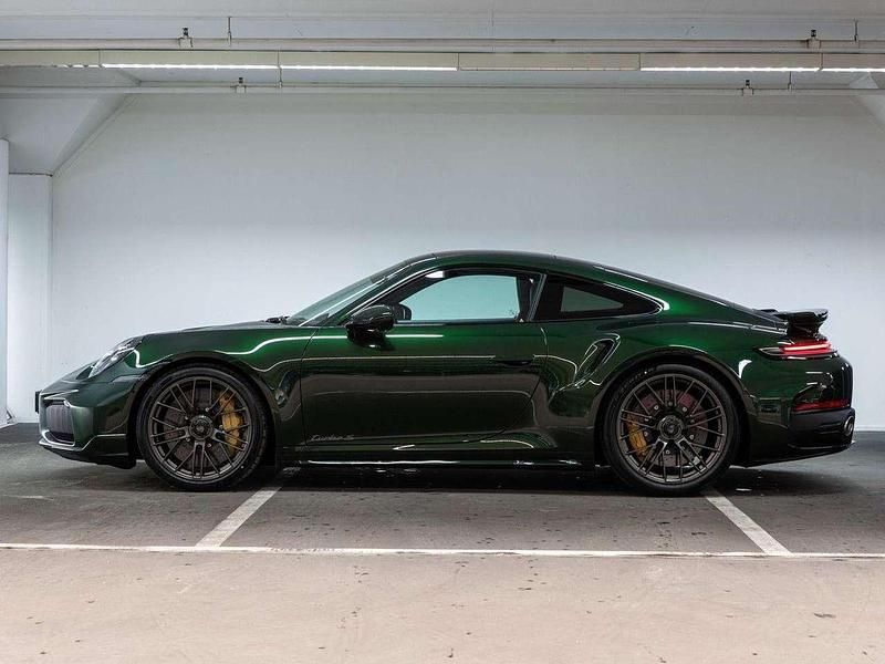 Nuova Porsche 911 711 CV (522 kW) 2026 Verde Coupé