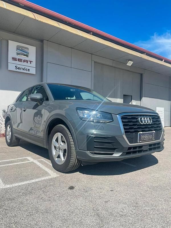 Usata Audi Q2 116 CV (85 kW) 2018 Grigio SUV