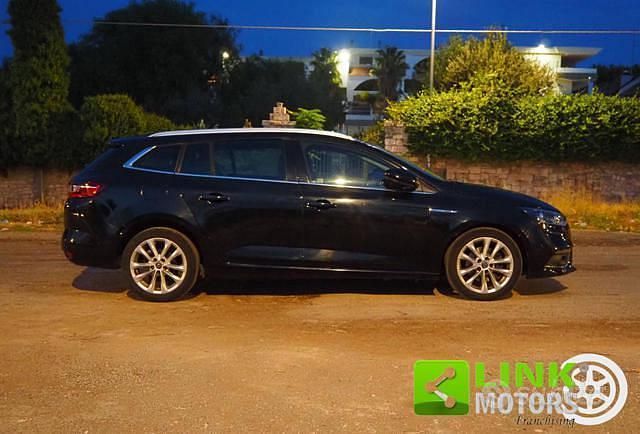 Usata Renault Mégane GrandTour Bose Edition 131 CV (96 kW) 2017 Nero Station wagon