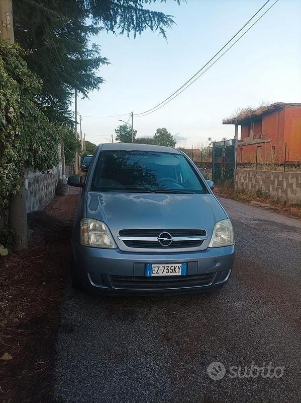 Usata Opel Meriva 90 CV (66 kW) 2005 Monovolume